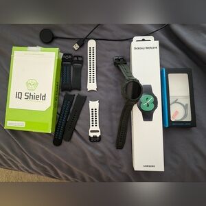 Samsung Galaxy watch 4 bundle